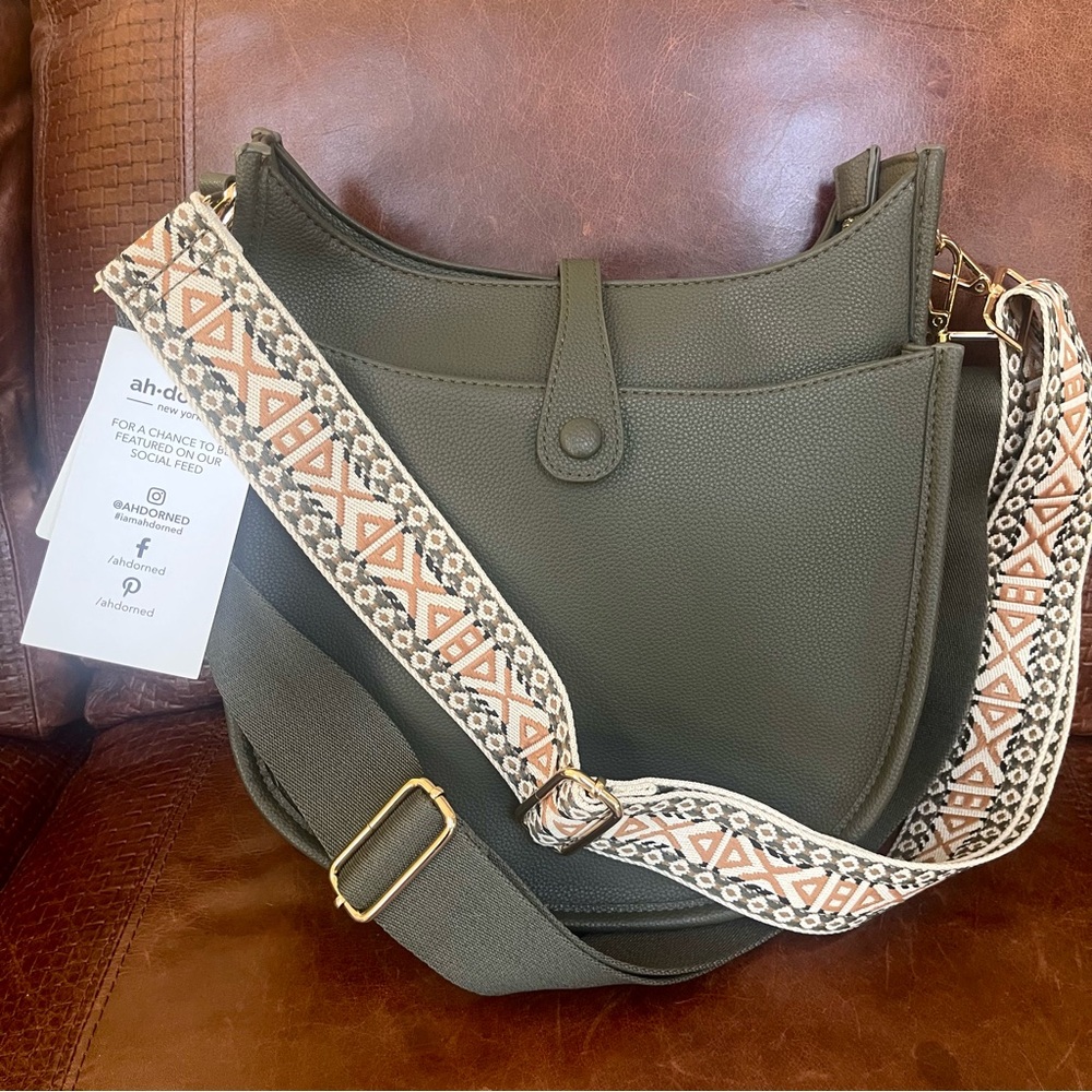 Vegan Leather Chloe Tribal Messenger & Crossbody Bag With Interchangeable Straps - Picture 1 of 6